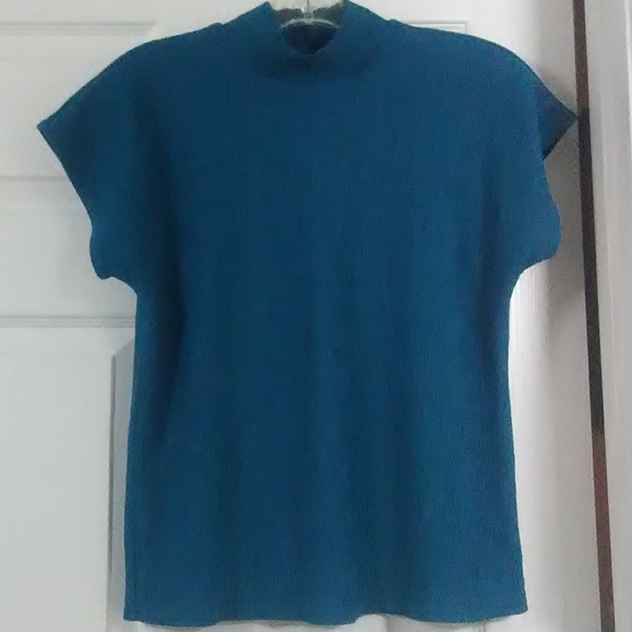 Bedford fair lifestyles top - Picture 1 of 2